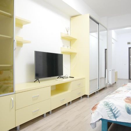 Re Dowtown Apartments - Palas Mall Studio Яссы Экстерьер фото