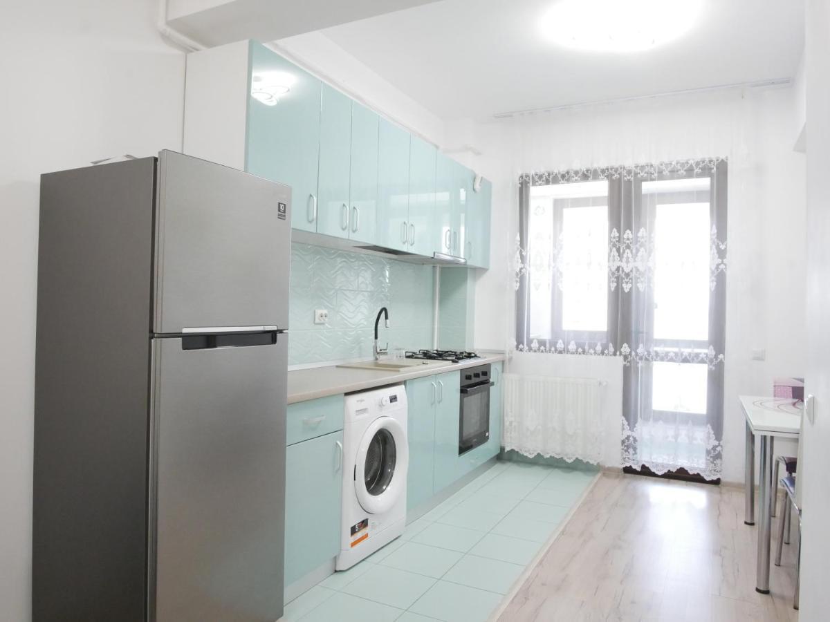 Re Dowtown Apartments - Palas Mall Studio Яссы Экстерьер фото